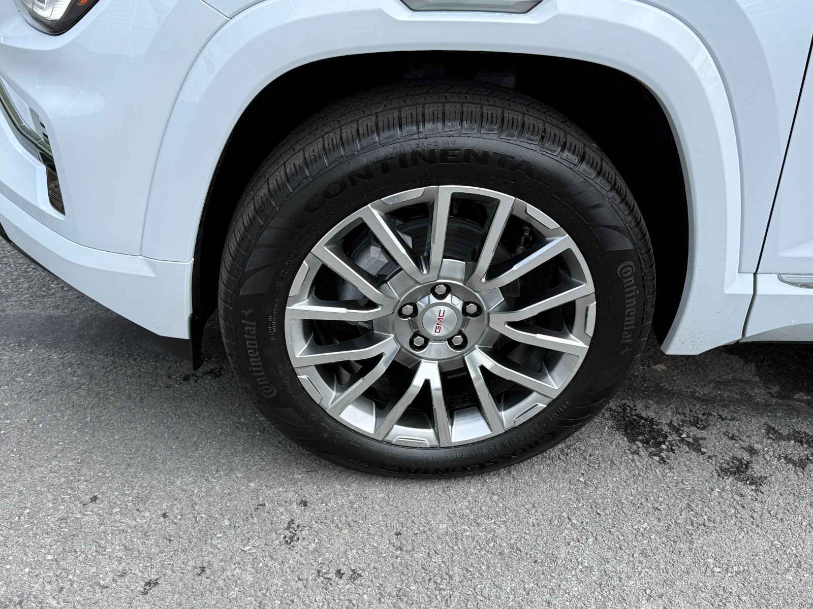 New 2027 GMC Terrain Denali AWD/4WD image 9
