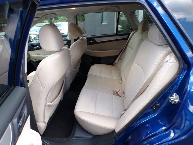 Used 2016 Subaru Outback 2.5i Premium AWD/4WD image 14