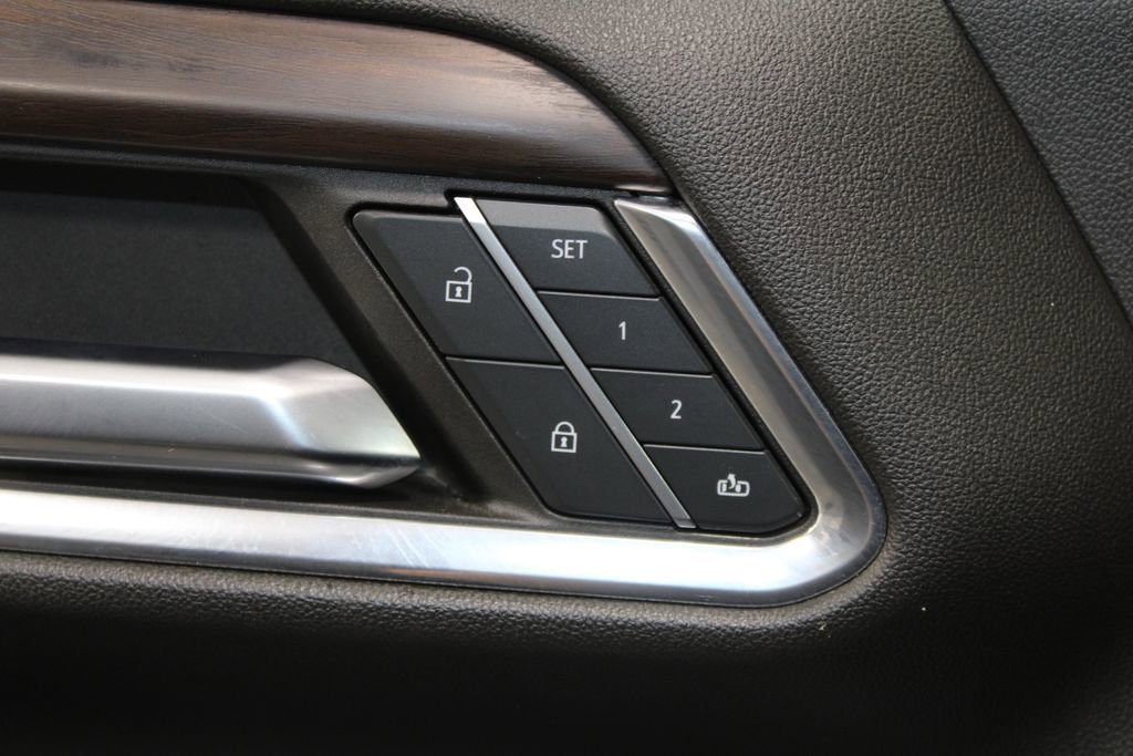 Used 2024 GMC Sierra 1500 SLT image 41