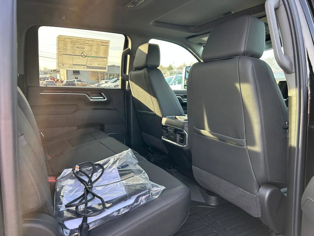 New 2026 GMC Sierra 3500 SLT w/ SLT Premium Package image 17