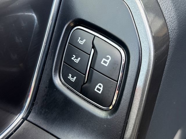 Used 2022 Ford F150 Lariat image 19