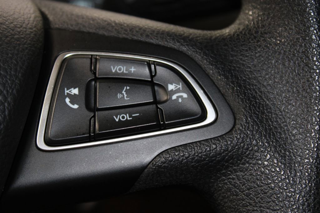 Used 2021 Ford EcoSport SE w/ SE Convenience Package FWD image 34