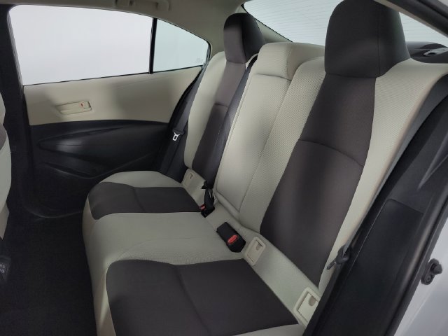 Used 2025 Toyota Corolla LE FWD image 17