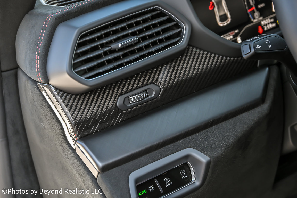 Used 2024 Lamborghini Urus Performante image 30