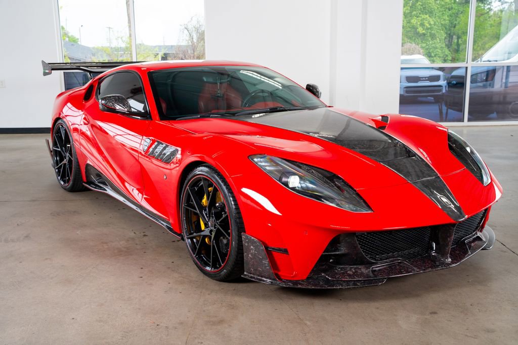 Used 2020 Ferrari 812 Superfast image 4