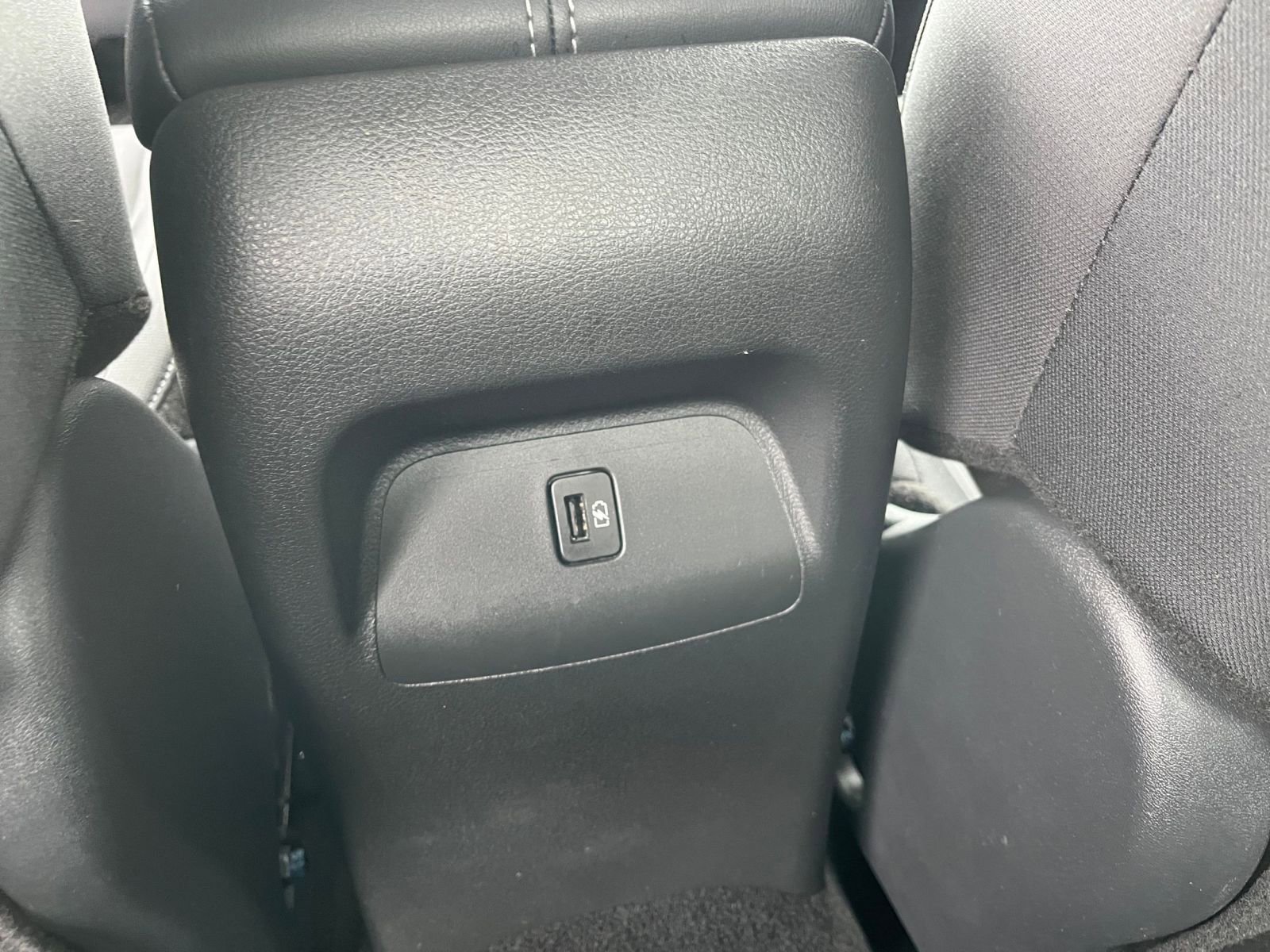 Used 2025 Nissan Sentra SV FWD image 23