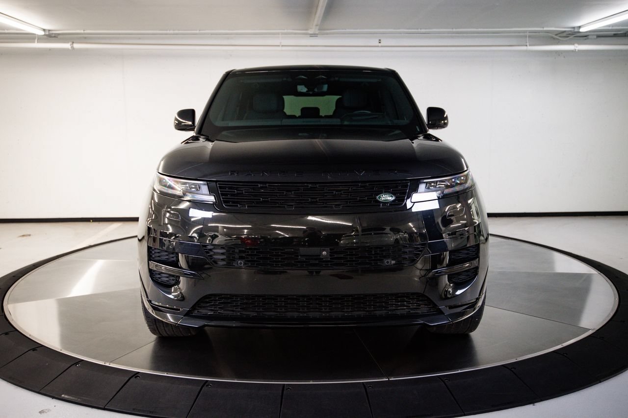 Used 2024 Land Rover Range Rover Sport Dynamic SE AWD/4WD image 9