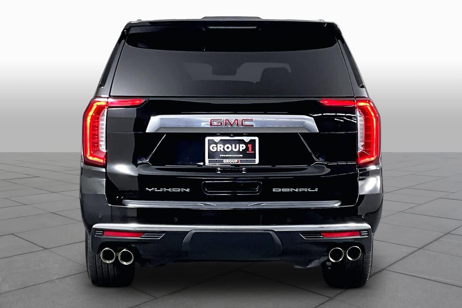 Used 2022 GMC Yukon Denali AWD/4WD image 4