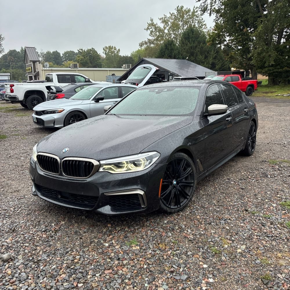 Used 2018 BMW M550i xDrive w/ Driving Assistance Package AWD/4WD image 2