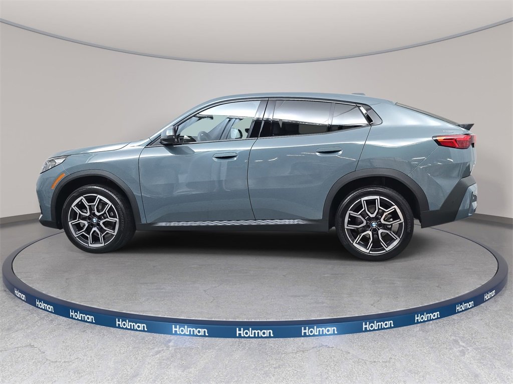 Used 2025 BMW X2 xDrive28i w/ Convenience Package image 9