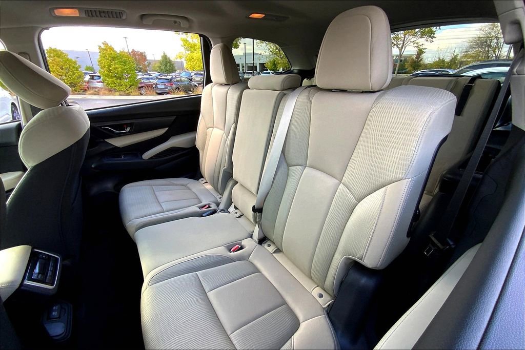 Certified 2022 Subaru Ascent Premium w/ Convenience Package image 27