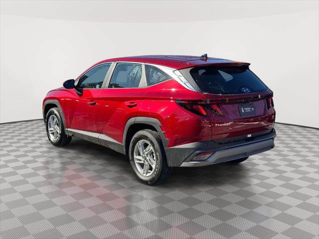 Used 2025 Hyundai Tucson SE AWD/4WD image 4