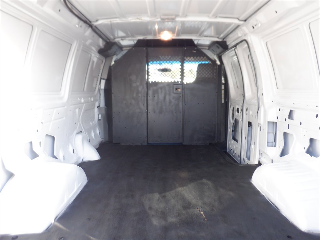 Used 2014 Ford E-250 and Econoline 250 w/ Commercial Cargo Van Package image 7