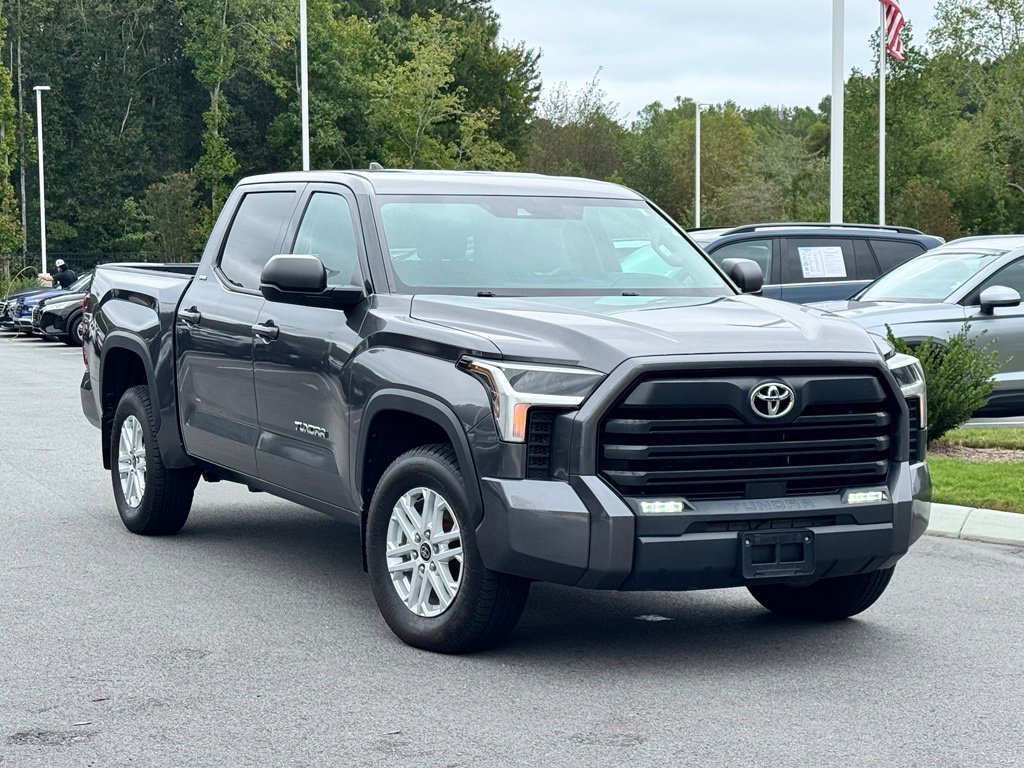 Used 2022 Toyota Tundra SR5 AWD/4WD image 1