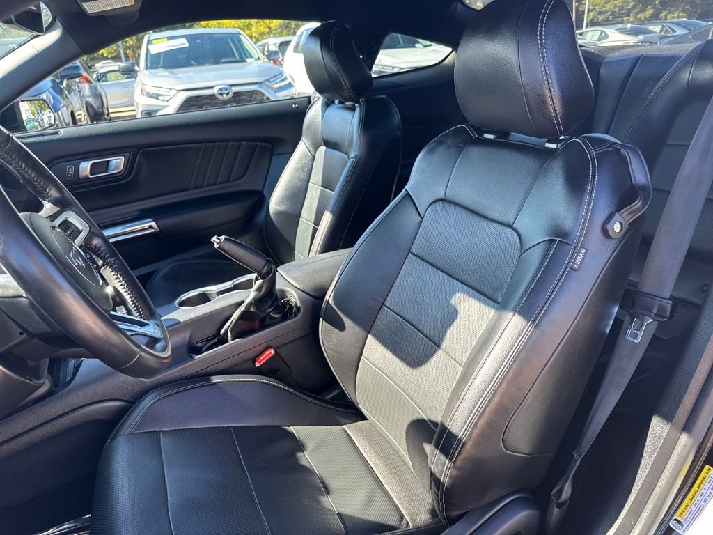 Used 2022 Ford Mustang GT Premium image 5