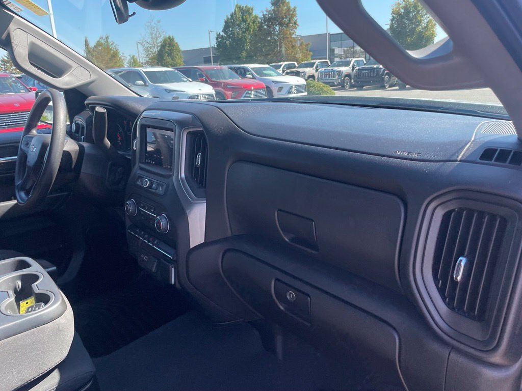 Used 2024 Chevrolet Silverado 1500 Custom AWD/4WD image 29