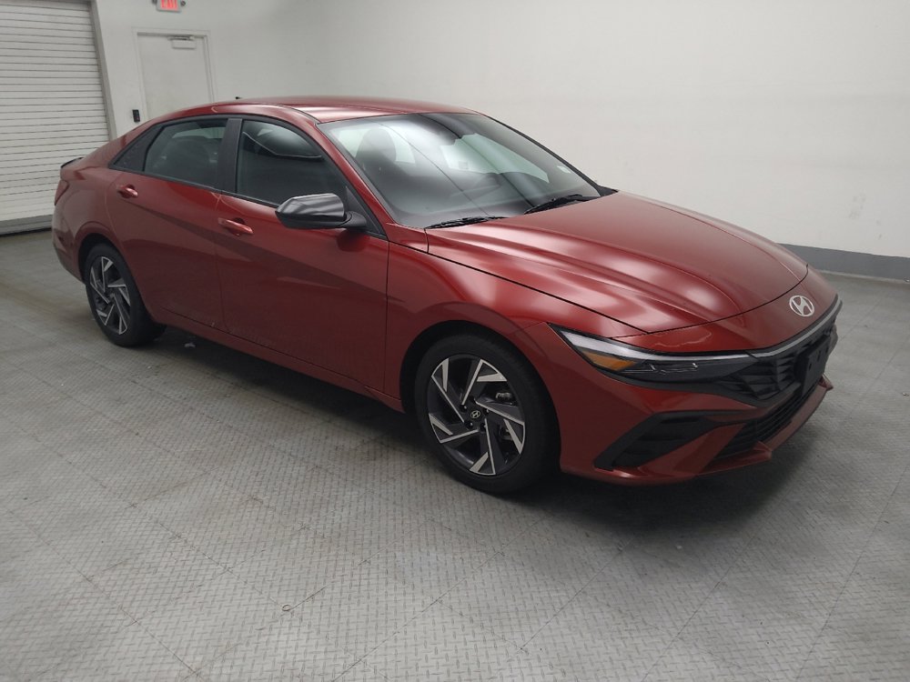 Used 2025 Hyundai Elantra Sport image 11