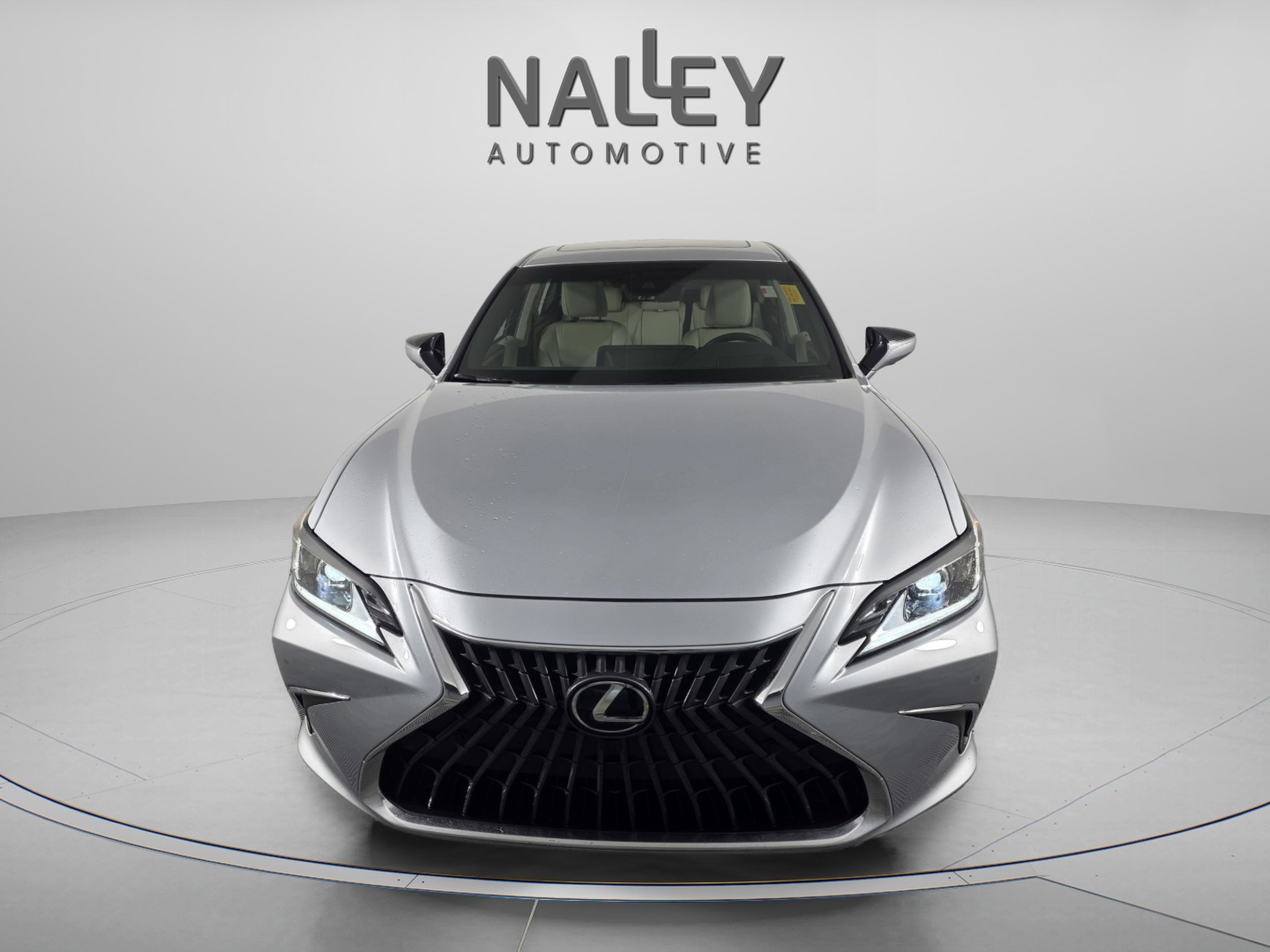 Certified 2025 Lexus ES 300h w/ Technology Package image 8