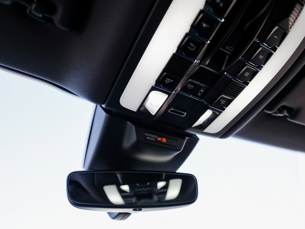 Certified 2026 Porsche Macan AWD/4WD image 21