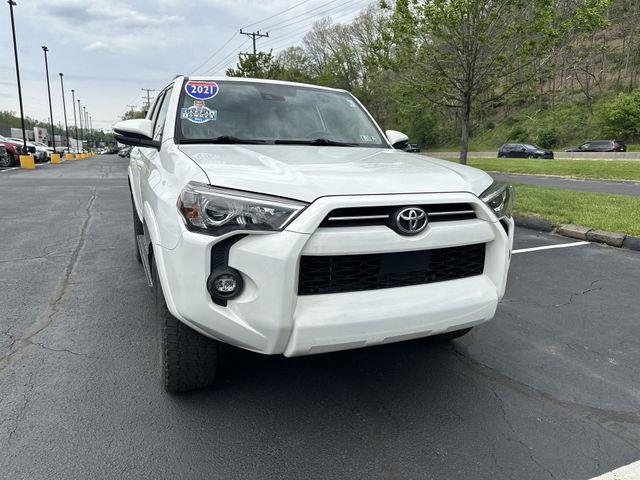 Used 2021 Toyota 4Runner SR5 Premium w/ Moonroof Package AWD/4WD image 11