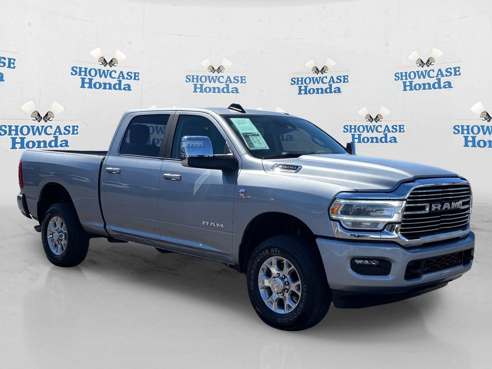 Used 2024 RAM 2500 Laramie w/ Safety Group image 10