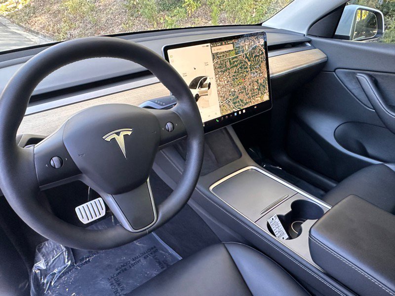 Used 2022 Tesla Model Y Performance image 2