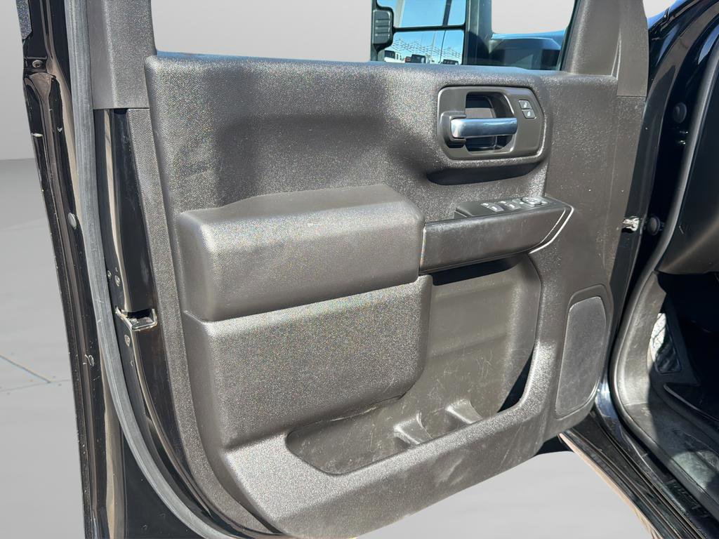 Used 2024 Chevrolet Silverado 2500 Custom w/ Custom Convenience Package image 17