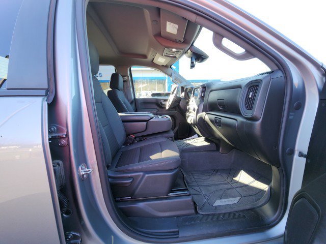 Used 2024 Chevrolet Silverado 2500 Custom w/ Custom Value Package image 14