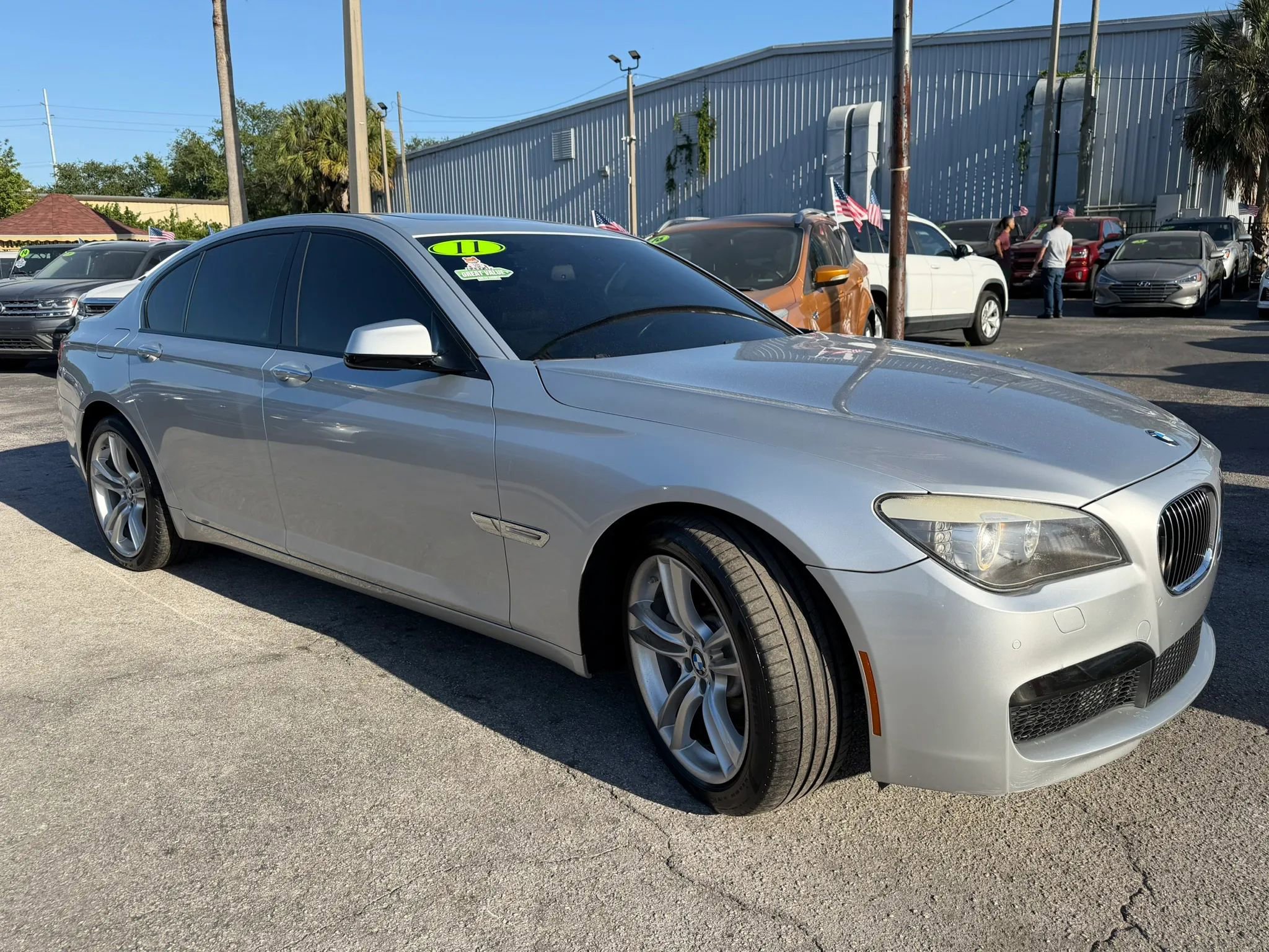 Used 2011 BMW 750i RWD image 3
