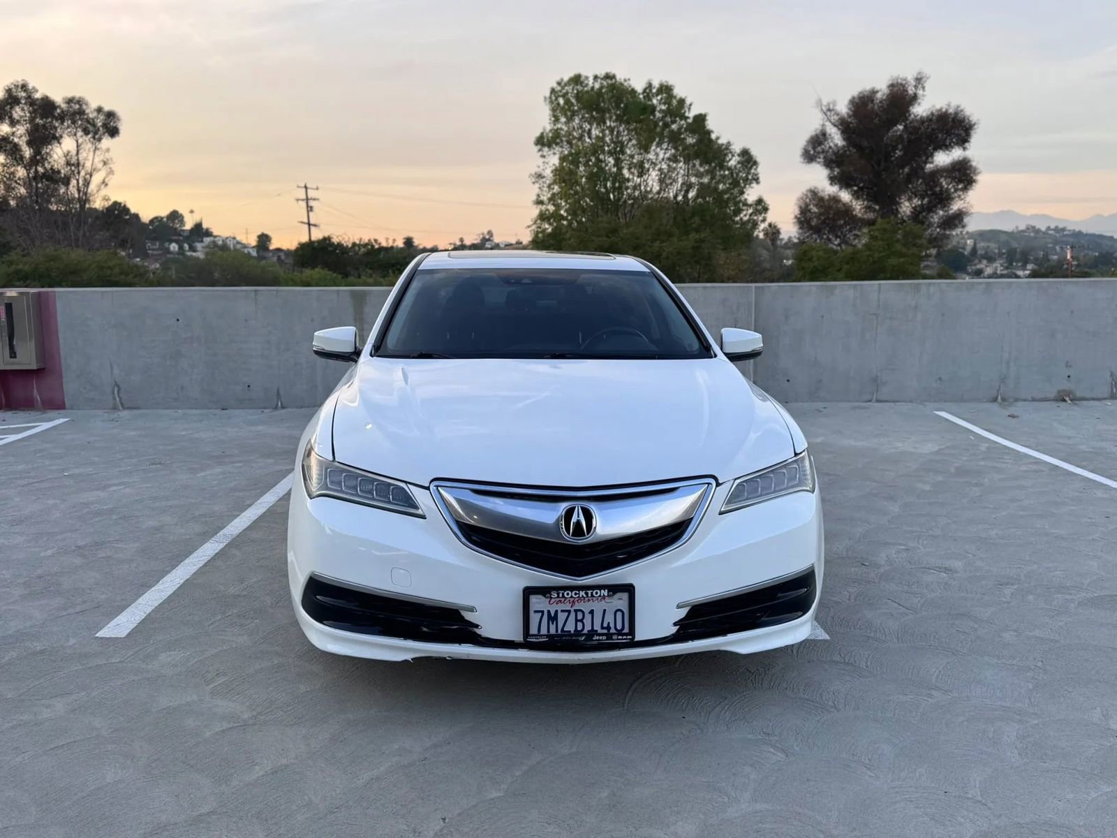 Used 2015 Acura TLX w/ Technology Package FWD image 3