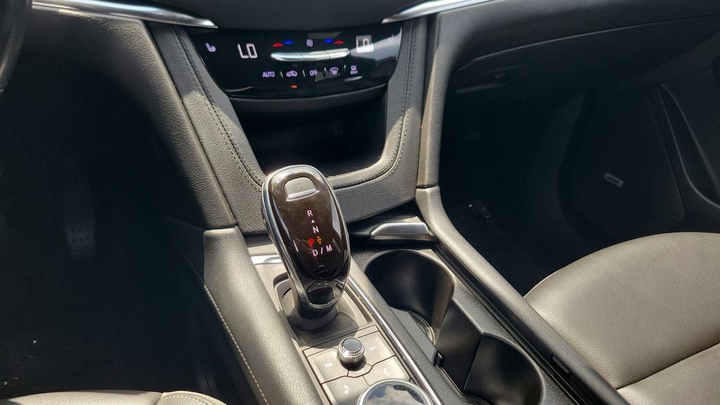 Used 2021 Cadillac XT6 Luxury FWD image 15