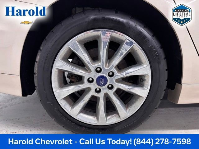 Used 2017 Ford Fusion SE w/ Fusion SE Technology Package FWD image 7