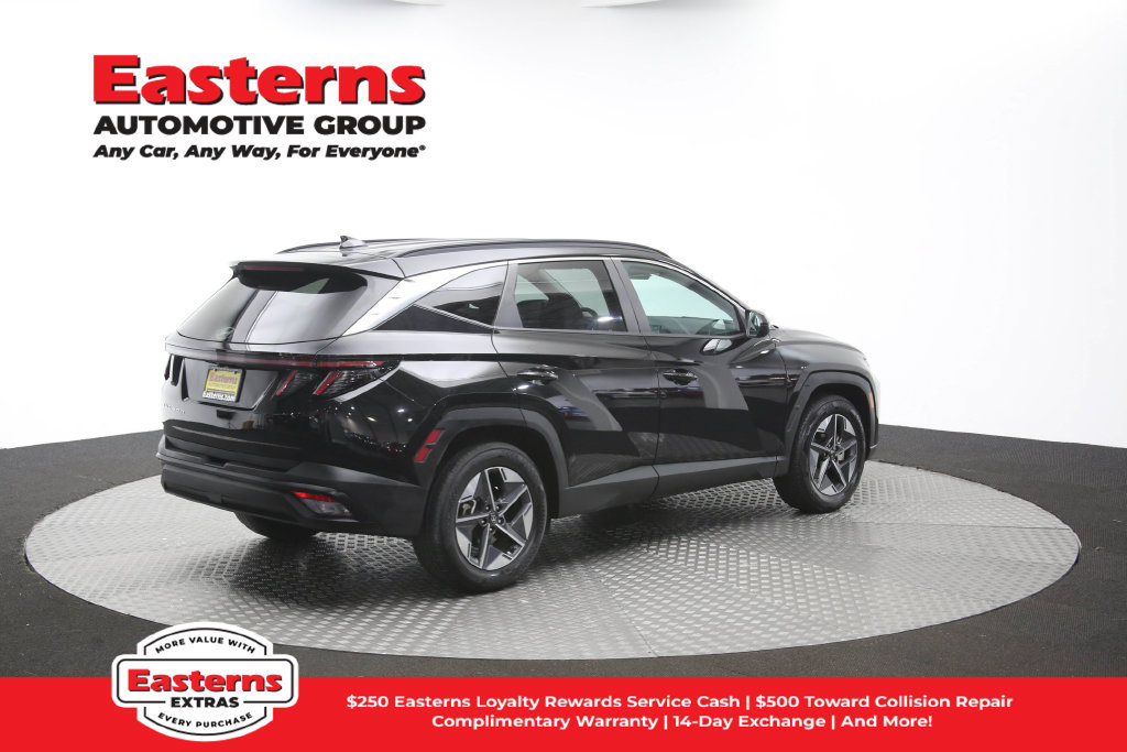 Used 2025 Hyundai Tucson SEL FWD image 41
