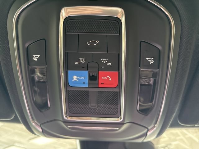 New 2026 Jeep Grand Cherokee Limited AWD/4WD image 44