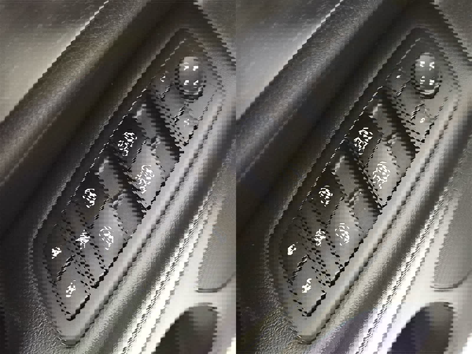 Used 2017 Jeep Grand Cherokee Laredo w/ Quick Order Package 23E image 17