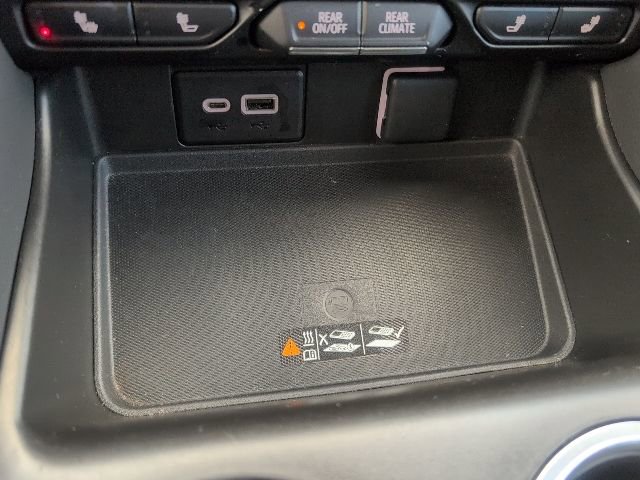 Used 2023 Chevrolet Tahoe Z71 w/ Luxury Package image 36