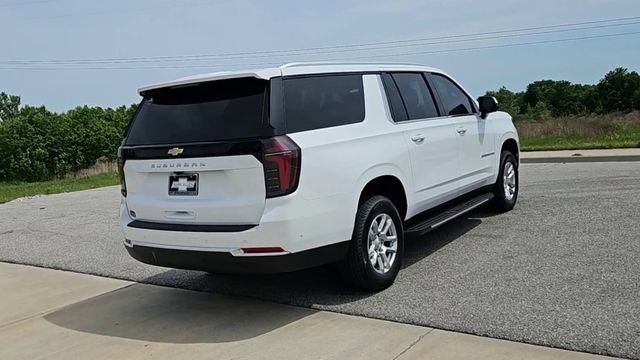 New 2026 Chevrolet Suburban LS w/ Max Trailering Package AWD/4WD image 8