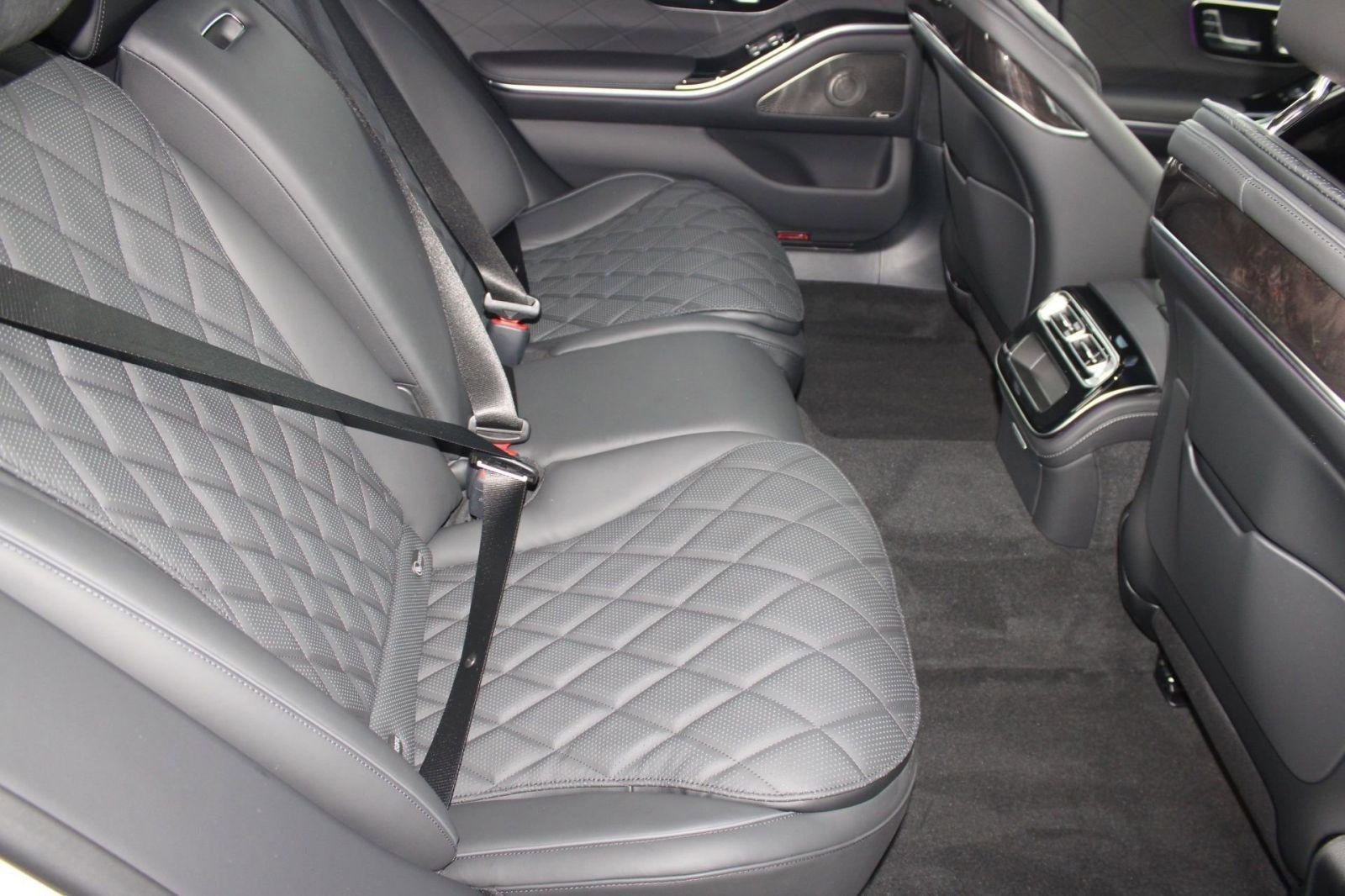 New 2026 Mercedes-Benz S 580 4MATIC Sedan image 32