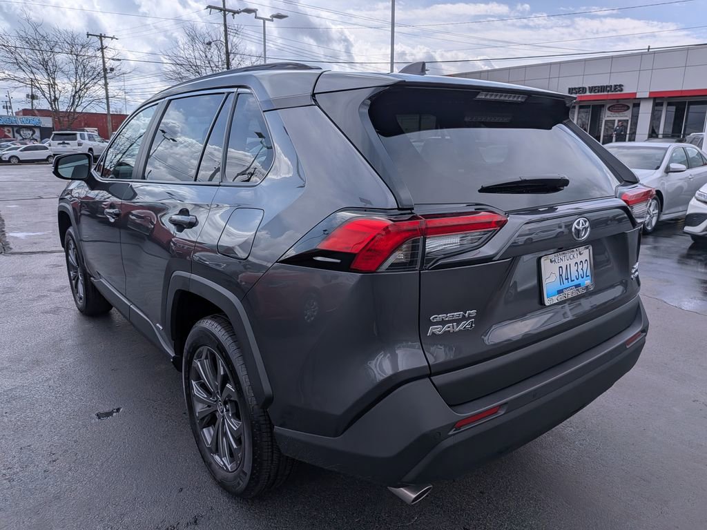 Used 2025 Toyota RAV4 XLE Premium w/ Weather Package image 5