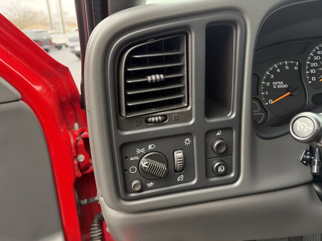 Used 2003 GMC Sierra 1500 SLE image 12