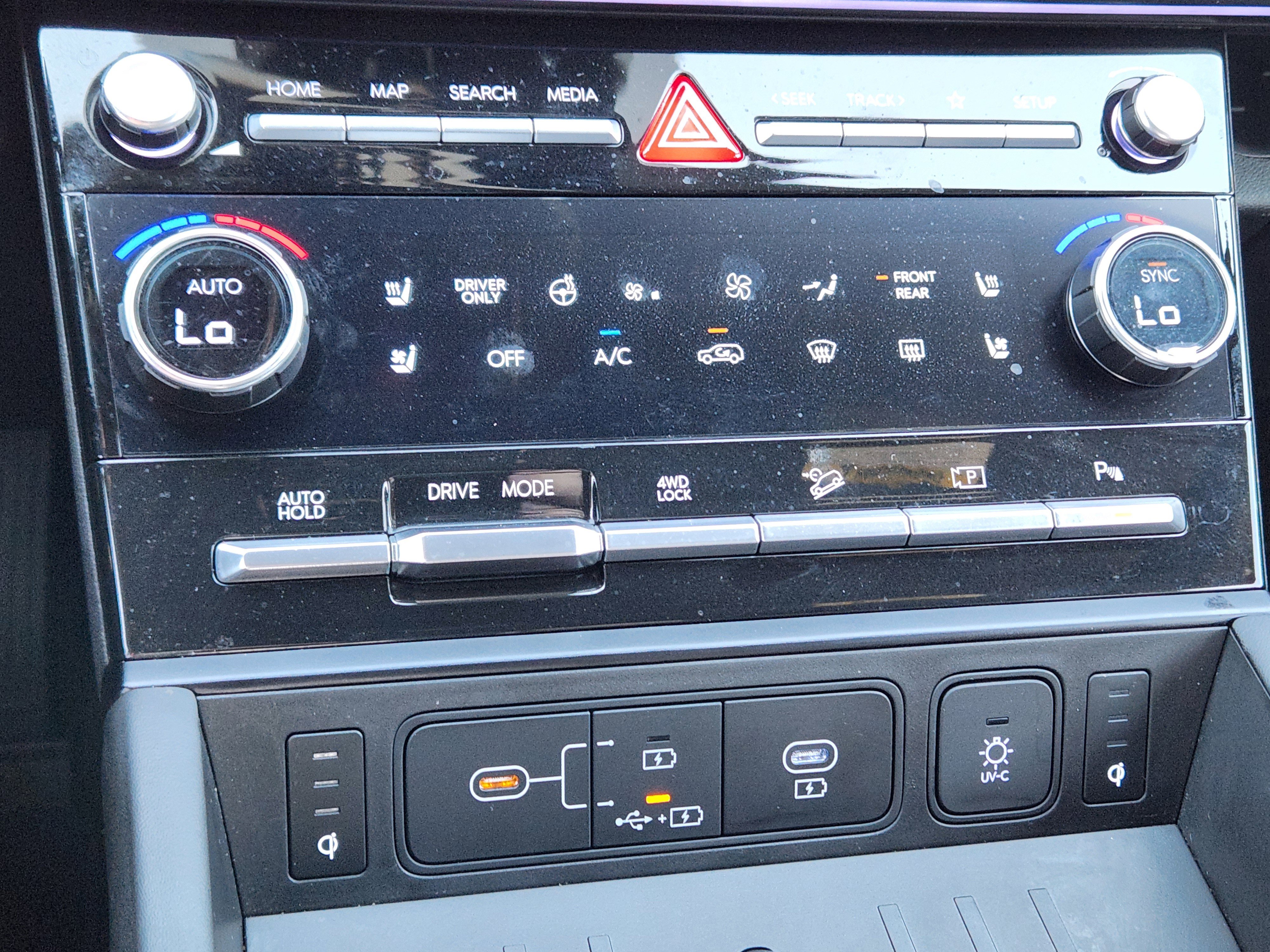 Used 2024 Hyundai Santa Fe Calligraphy image 19