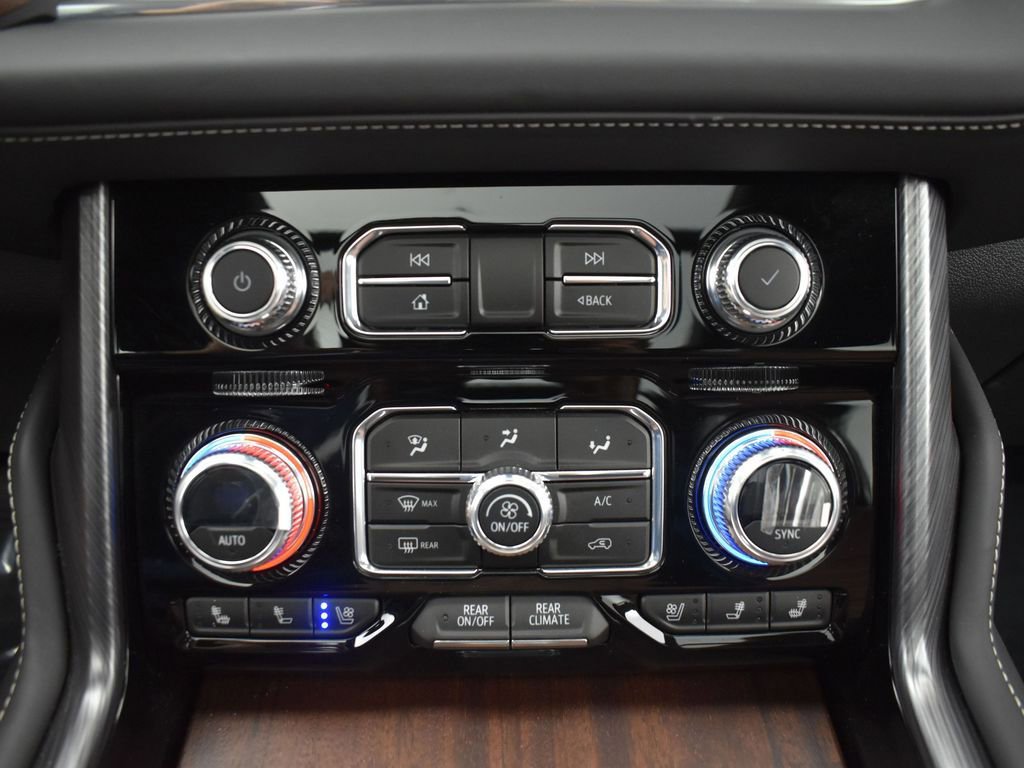 Used 2023 GMC Yukon Denali Ultimate image 21