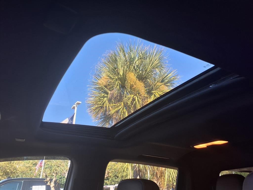 Used 2023 Chevrolet Colorado Z71 w/ Z71 Convenience Package 2 image 12