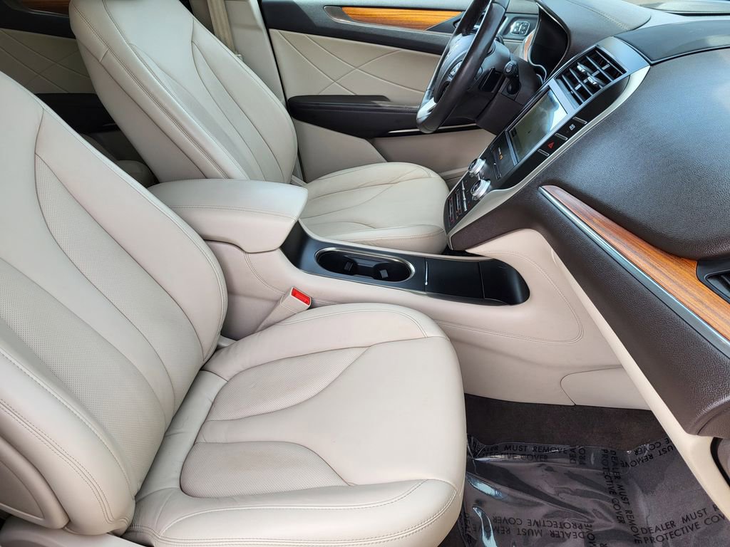 Used 2019 Lincoln MKC Select w/ Select Plus Package image 5