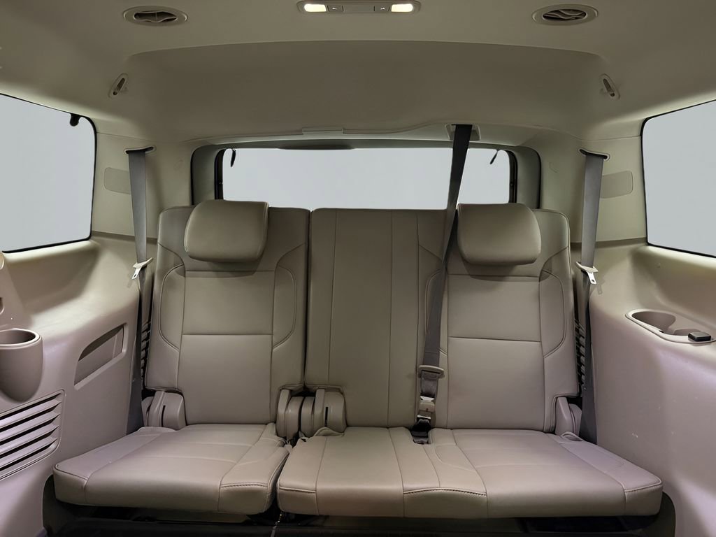 Used 2018 Chevrolet Tahoe LT w/ Luxury Package RWD image 23