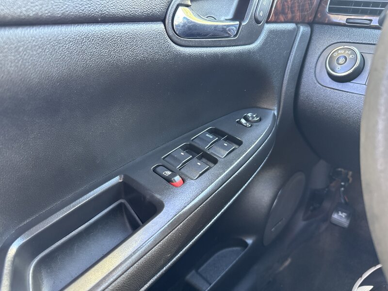 Used 2016 Chevrolet Impala LTZ image 37