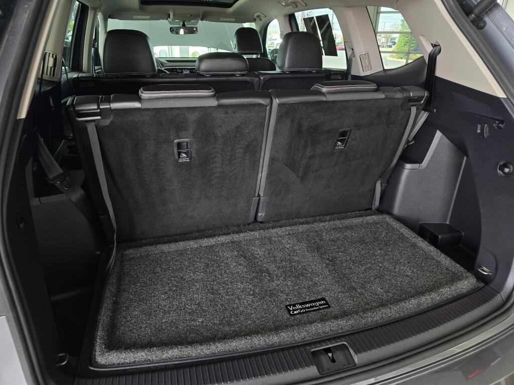 Used 2023 Volkswagen Atlas SE w/ Panoramic Sunroof Package image 16