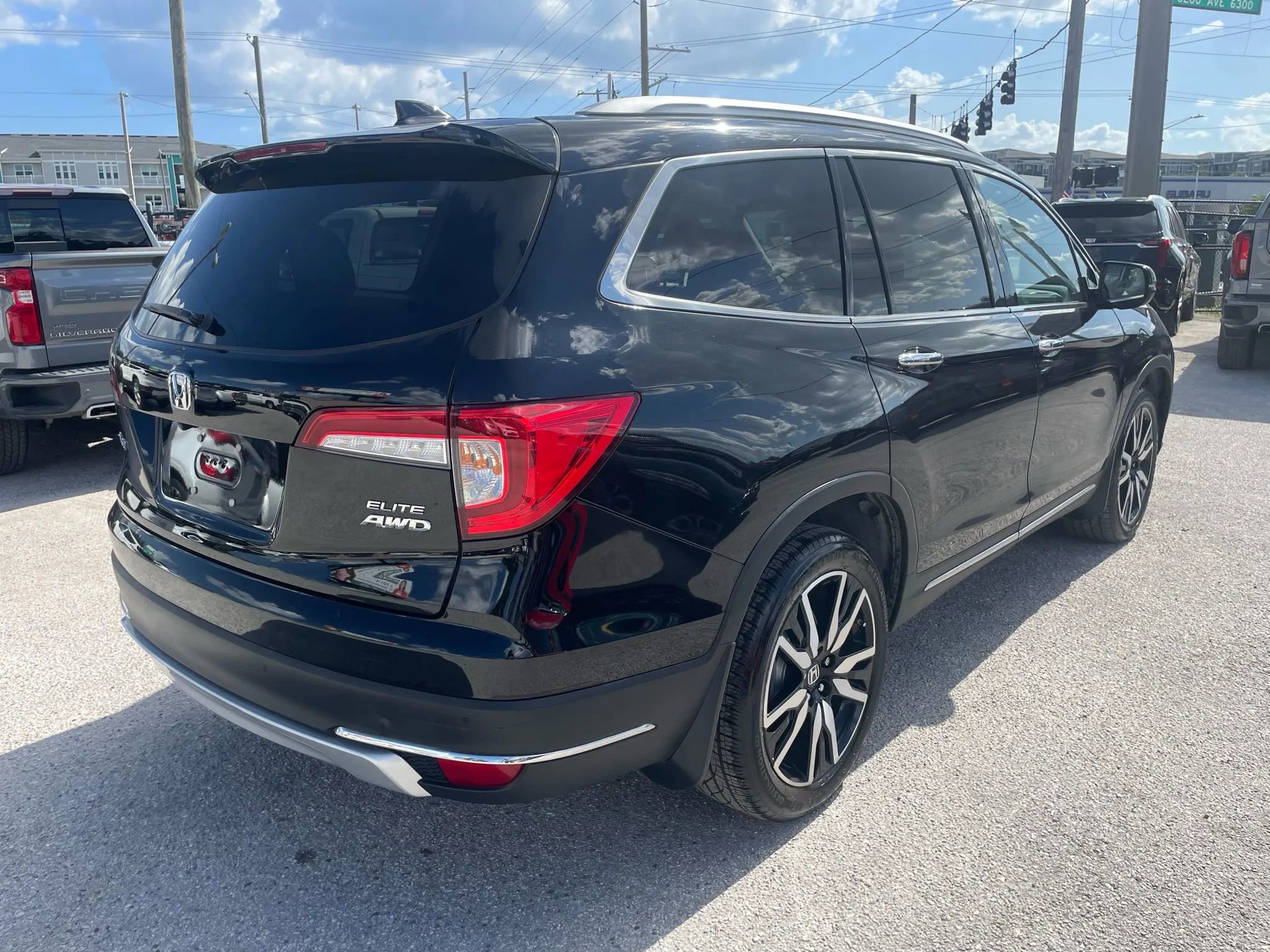 Used 2019 Honda Pilot Elite image 5