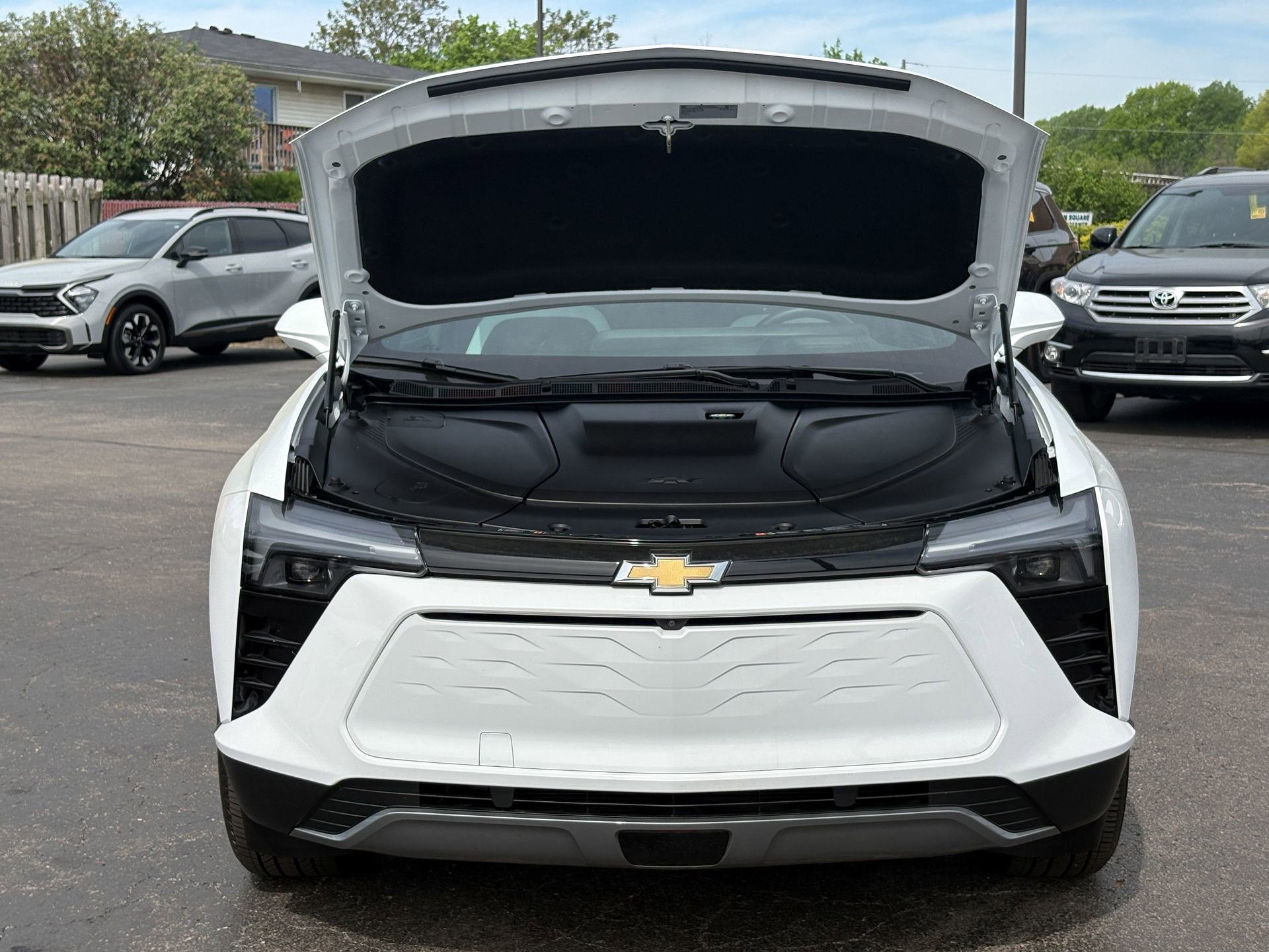 Used 2024 Chevrolet Blazer EV LT AWD/4WD image 31