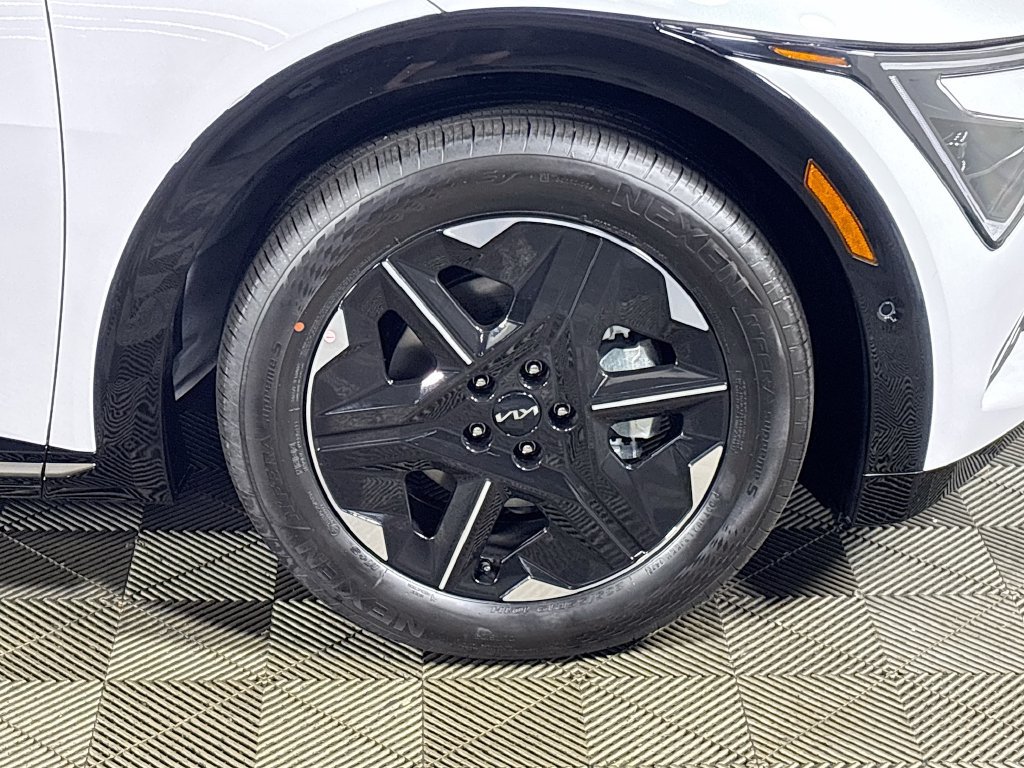 New 2026 Kia EV6 Wind AWD/4WD image 23